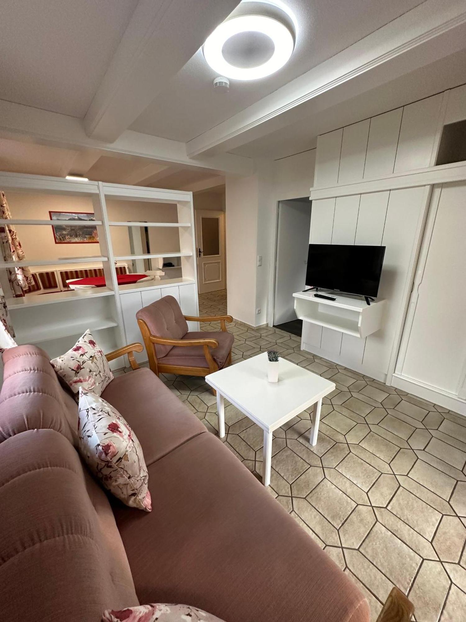 Gaestehaus Deml Apartment *